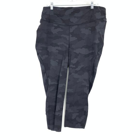 lululemon athletica Pants - Lululemon Base Pace Crop Legging 23" Size 18 Heritage 365 Camo Deep Coal Multi